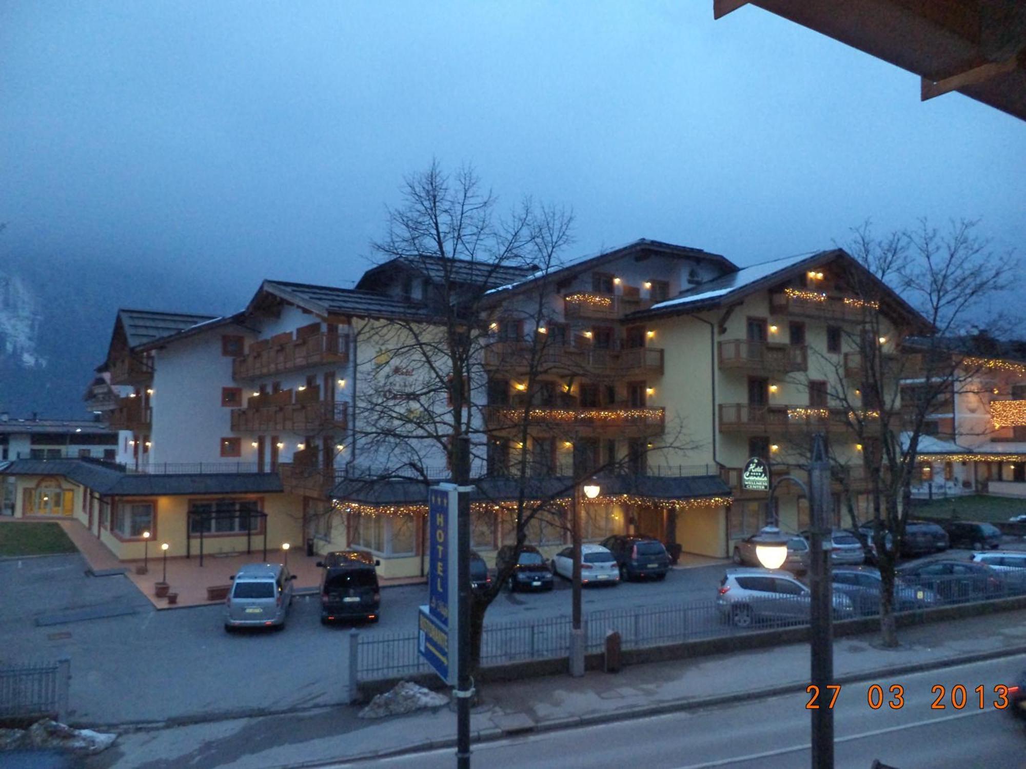 Hotel Canada Пінцоло Екстер'єр фото